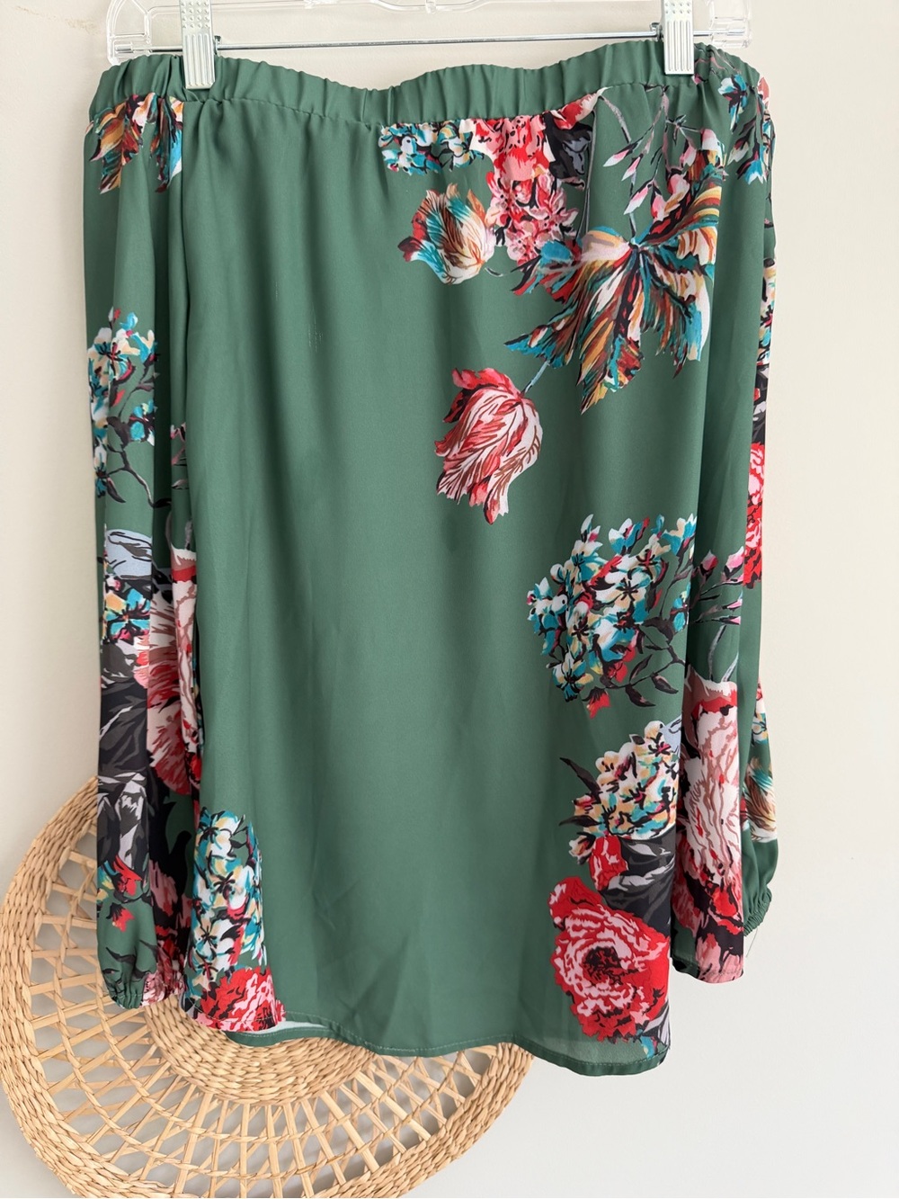 Off-Shoulder Floral Blouse - Green - Picture 3 of 8